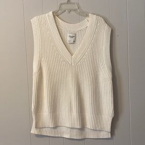 Abercrombie Oversized Sweater Vest